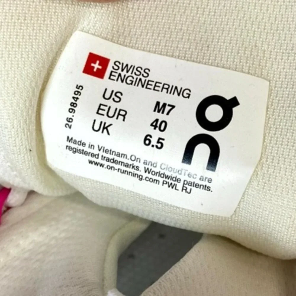 On Cloudnova 26.98495 Women's Sneakers 7M White Carnation Athletic Running Shoe